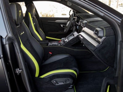 2023 Lamborghini Urus Performante